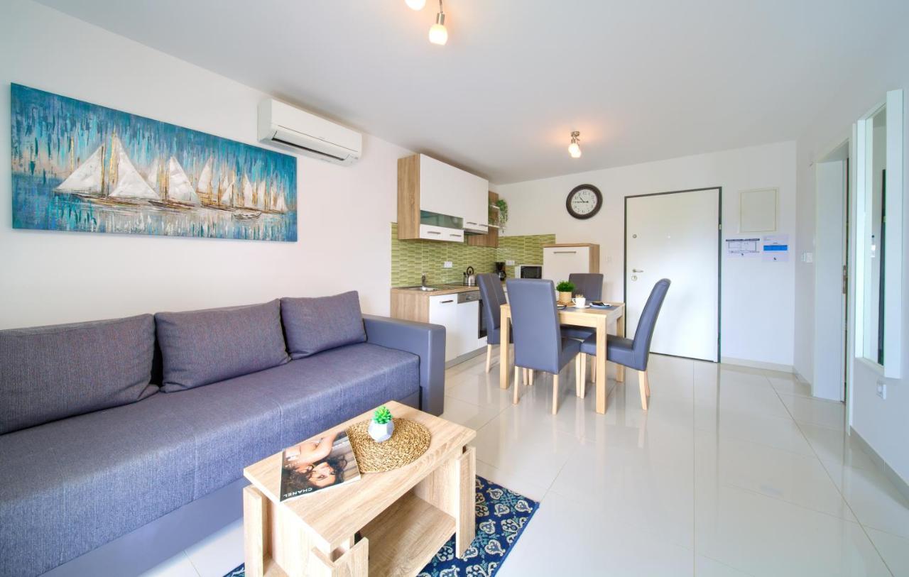 Dodo Apartments Vantacici Exterior photo
